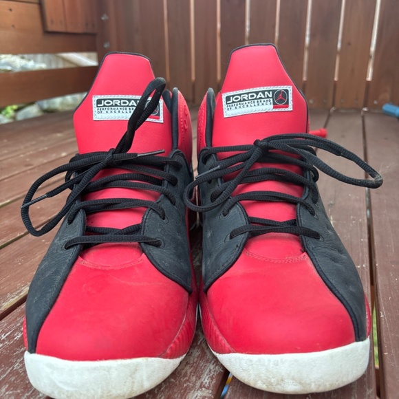 Jordan Jumpman 2 Men’s size 13 - Picture 2 of 4